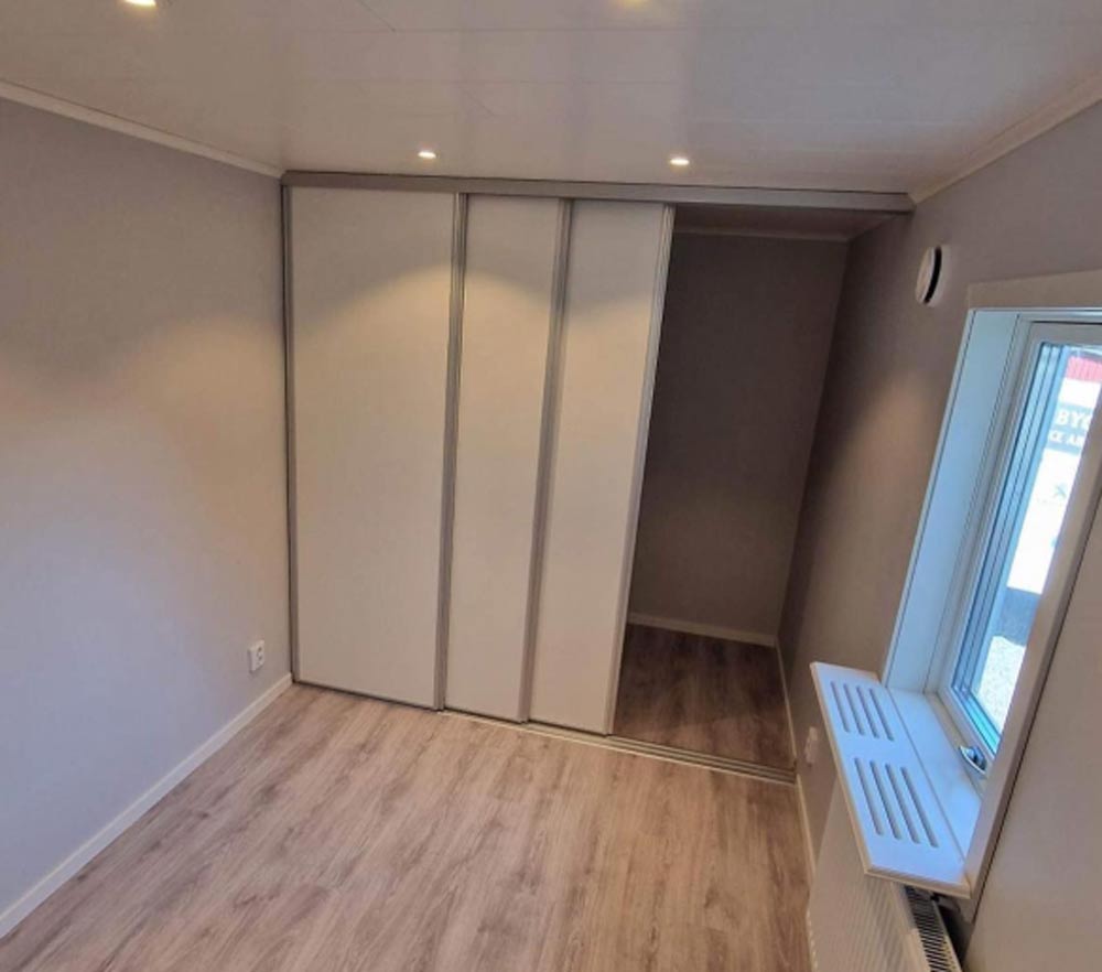 En platsbyggd garderob